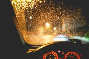 conducción en lluvia